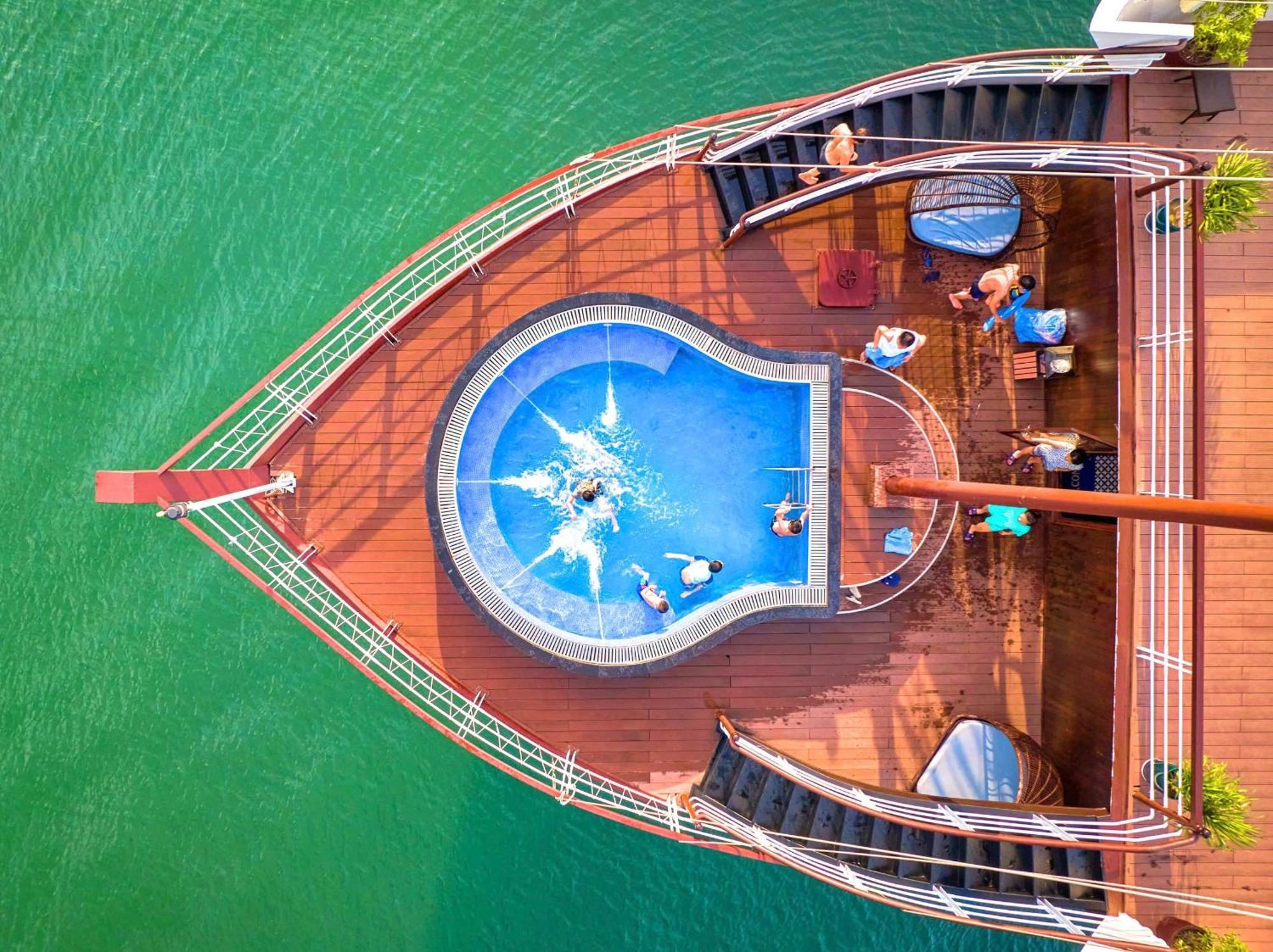 Le Journey Elegance Cruise Hotel Ha Long Exterior foto